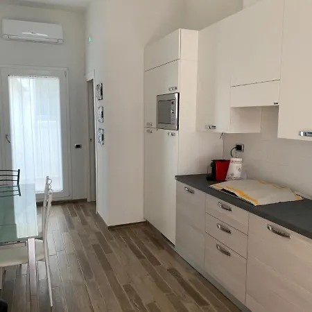 Casa Elena Holiday home *